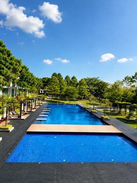 Semi-Detached House for Sale in Bandar Baru Permas Jaya (Permas Jaya) - Kimberley Lew - Pool - PropertyGuru.com.my