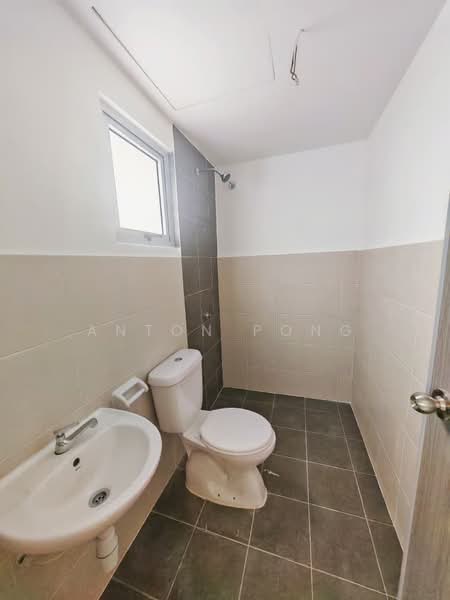 Rumah Teres untuk Disewa di Sepang (Selangor) - Anton Pong - Bathroom - PropertyGuru.com.my