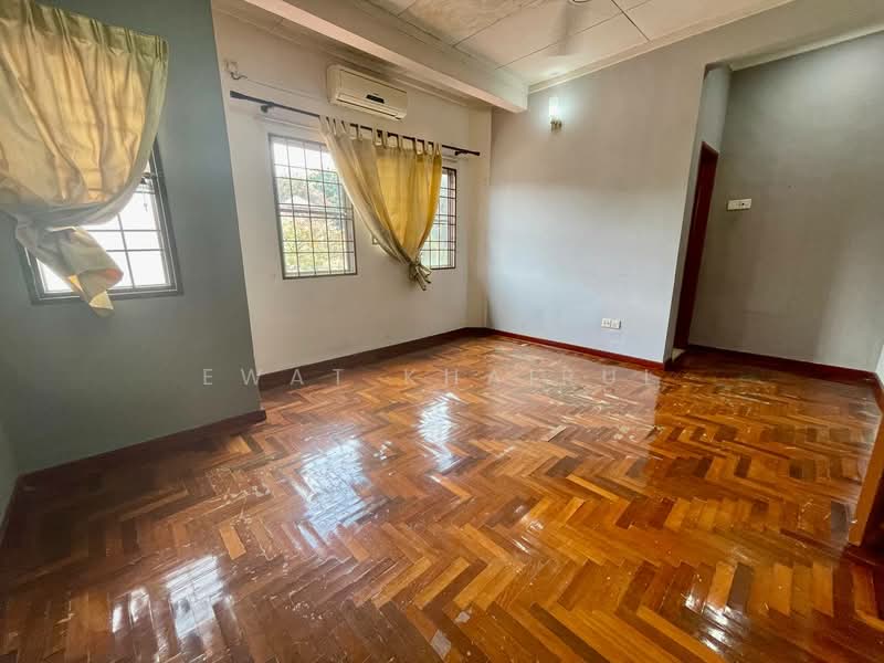 Rumah Teres 2-Tingkat untuk Disewa di Putra Bestari (Subang Jaya) - Ewat Khairul - Interior - PropertyGuru.com.my