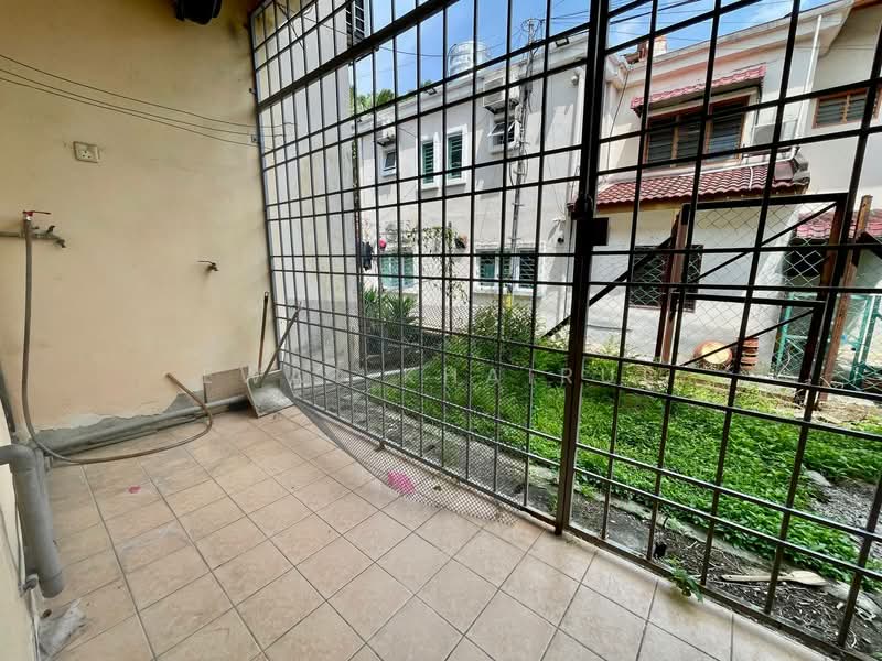Rumah Teres 2-Tingkat untuk Disewa di Putra Bestari (Subang Jaya) - Ewat Khairul - Exterior - PropertyGuru.com.my