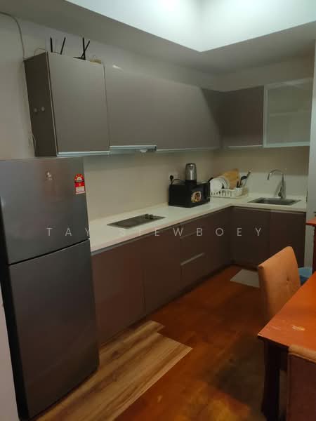 Kediaman Servis untuk Dijual di Regalia Residence - Tay SiewBoey - Kitchen - PropertyGuru.com.my