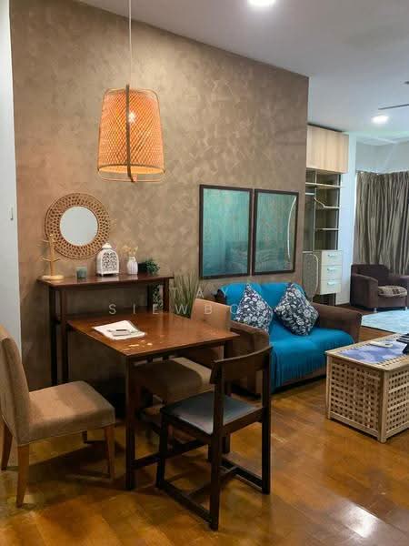 Kediaman Servis untuk Dijual di Regalia Residence - Tay SiewBoey - Living Room - PropertyGuru.com.my