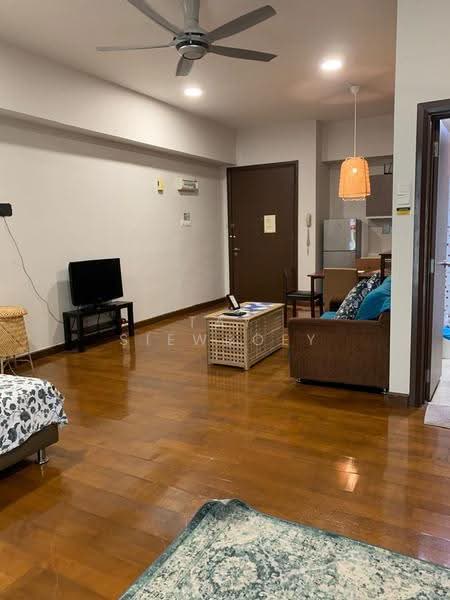 Kediaman Servis untuk Dijual di Regalia Residence - Tay SiewBoey - Living Room - PropertyGuru.com.my