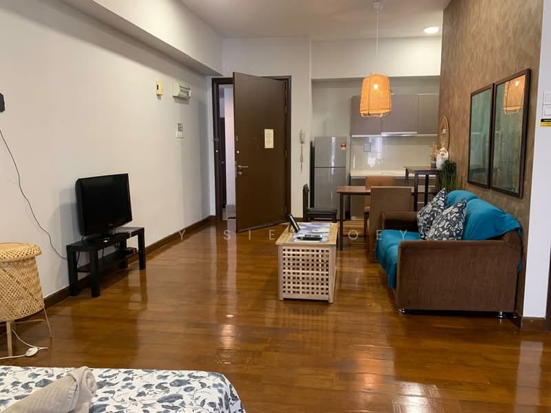 Kediaman Servis untuk Dijual di Regalia Residence - Tay SiewBoey - Living Room - PropertyGuru.com.my
