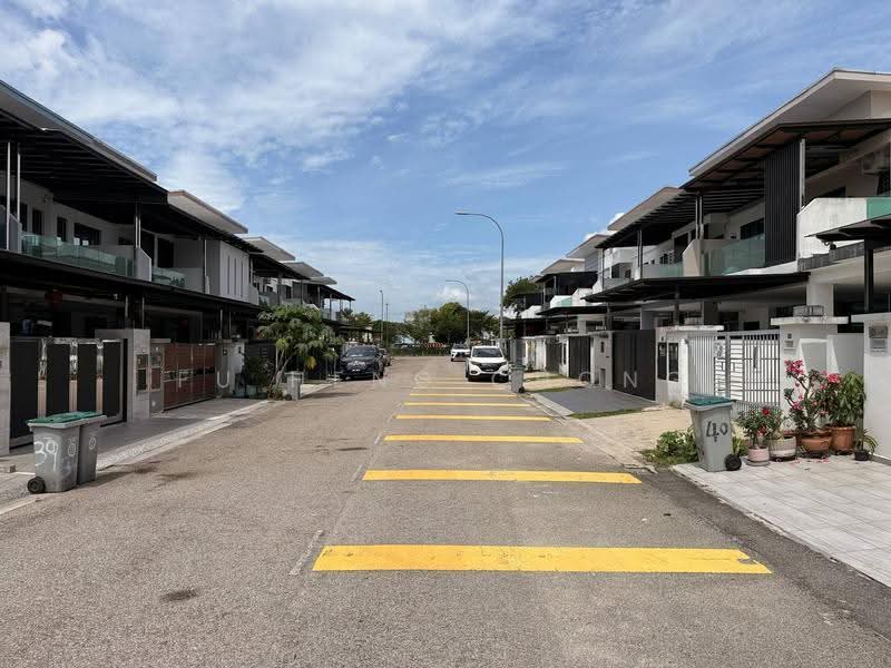 2-storey Terraced House for Sale in Taman Bestari Indah (Ulu Tiram) - Fu Heng Chong - Exterior - PropertyGuru.com.my