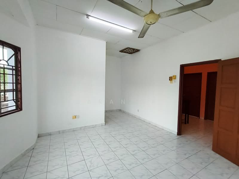 2-storey Terraced House for Sale in Taman Bukit Mewah (Kajang) - Saran SK - Living Room - PropertyGuru.com.my