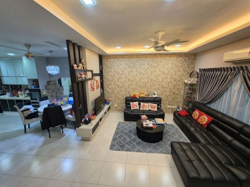 2-storey Terraced House for Sale in Taman Nusa Sentral (Iskandar Puteri (Nusajaya)) - Jun Song - Living Room - PropertyGuru.com.my