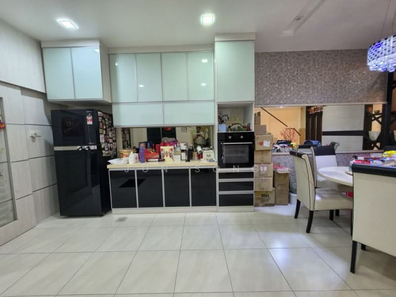 2-storey Terraced House for Sale in Taman Nusa Sentral (Iskandar Puteri (Nusajaya)) - Jun Song - Kitchen - PropertyGuru.com.my