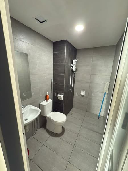 Kediaman Servis untuk Disewa di The New Duo @ Edumetro - Calvin Loke - Bathroom - PropertyGuru.com.my