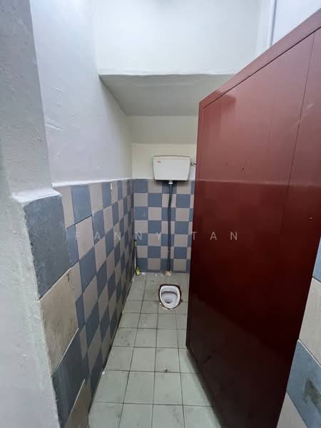 Residential Land for Rent in Johor Bahru (Johor) - Fanny Tan - Bathroom - PropertyGuru.com.my