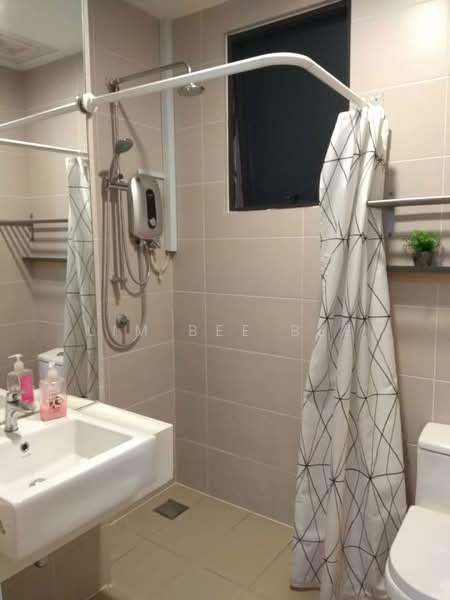 Kediaman Servis untuk Disewa di Icon Residenz @ Icon City - Lim Bee Bee - Bathroom - PropertyGuru.com.my