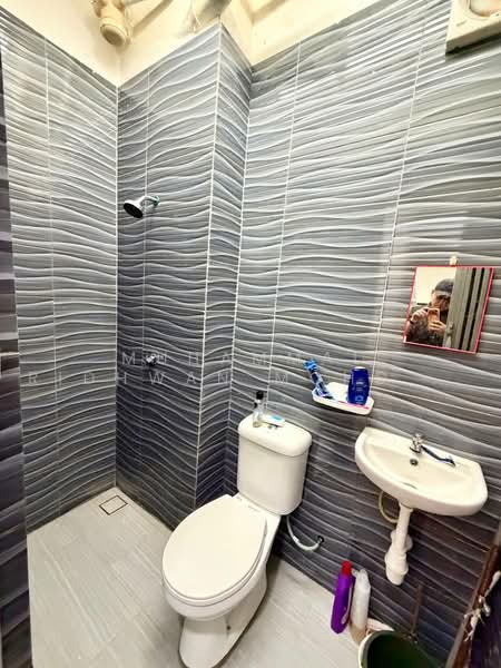 Rumah Teres 2-Tingkat untuk Dijual di Bandar Tasik Kesuma (Beranang) - Muhammad Ridhwan Mohd Huzairi - Bathroom - PropertyGuru.com.my