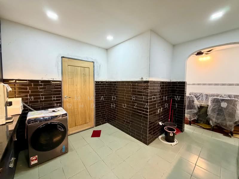 Rumah Teres 2-Tingkat untuk Dijual di Bandar Tasik Kesuma (Beranang) - Muhammad Ridhwan Mohd Huzairi - Kitchen - PropertyGuru.com.my