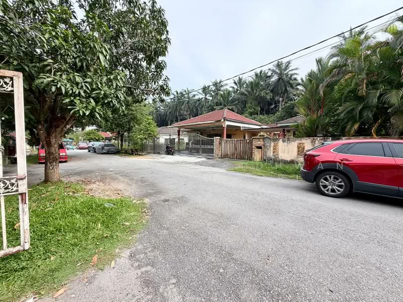 Rumah Teres 2-Tingkat untuk Dijual di Bandar Tasik Kesuma (Beranang) - Muhammad Ridhwan Mohd Huzairi - Exterior - PropertyGuru.com.my