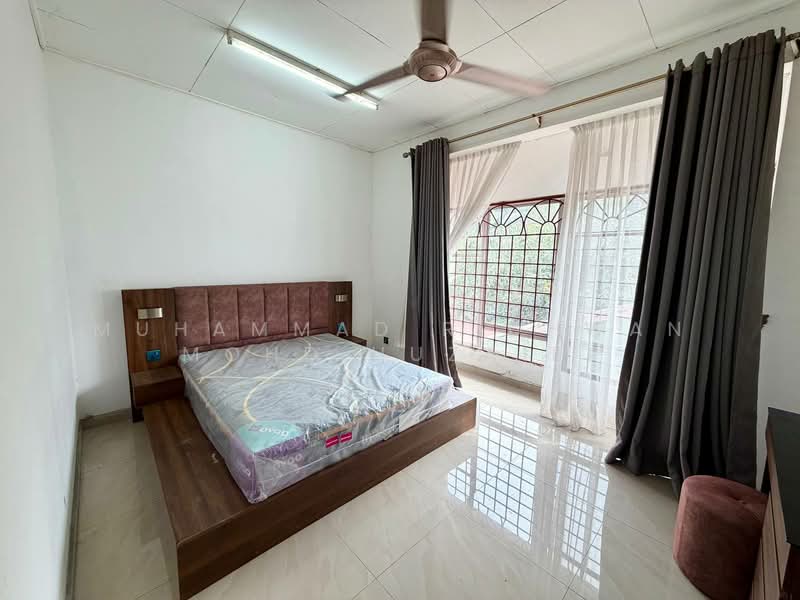 Rumah Teres 2-Tingkat untuk Dijual di Bandar Tasik Kesuma (Beranang) - Muhammad Ridhwan Mohd Huzairi - Bedroom - PropertyGuru.com.my