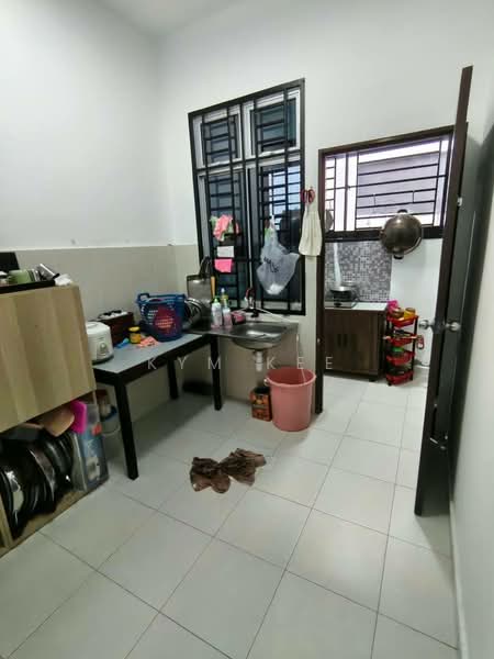 2-storey Terraced House for Sale in Pontian (Johor) - Kym Kee - Kitchen - PropertyGuru.com.my