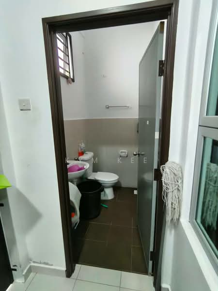 2-storey Terraced House for Sale in Pontian (Johor) - Kym Kee - Bathroom - PropertyGuru.com.my