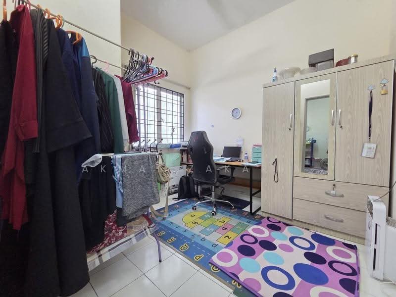 Rumah Teres 2-Tingkat untuk Dijual di Bandar Seri Putra (Bangi) - Akmal Zakaria - PropertyGuru.com.my