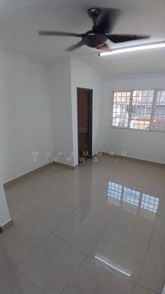 Rumah Teres 2-Tingkat untuk Dijual di Bandar Seri Putra (Bangi) - Muhammad Ridhwan Mohd Huzairi - Interior - PropertyGuru.com.my