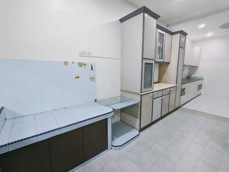 Rumah Teres 2-Tingkat untuk Dijual di Bandar Selesa Jaya (Skudai) - Jordan . - Kitchen - PropertyGuru.com.my