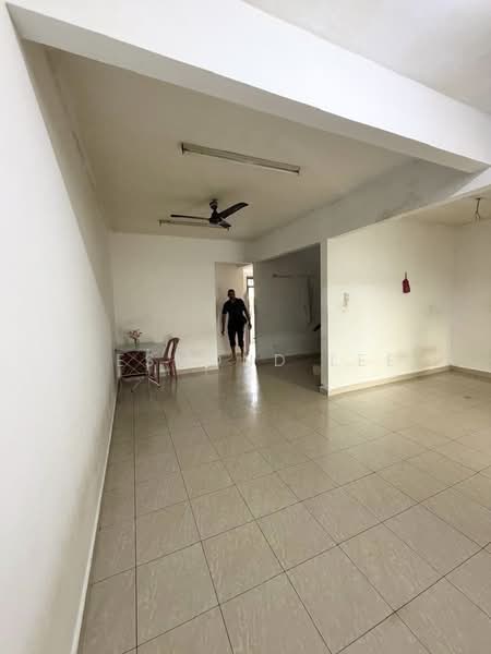 2-storey Terraced House for Sale in Taman Megah Ria (Masai) - Desmond Lee - Living Room - PropertyGuru.com.my