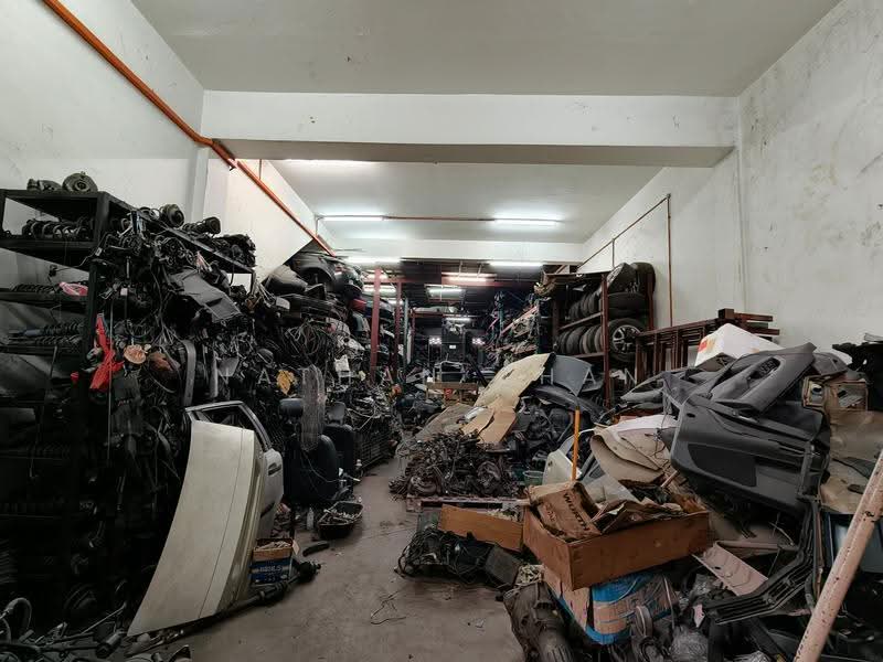 Terrace Factory for Sale in Bandar Baru Permas Jaya (Permas Jaya) - Nathan Chan - Interior - PropertyGuru.com.my