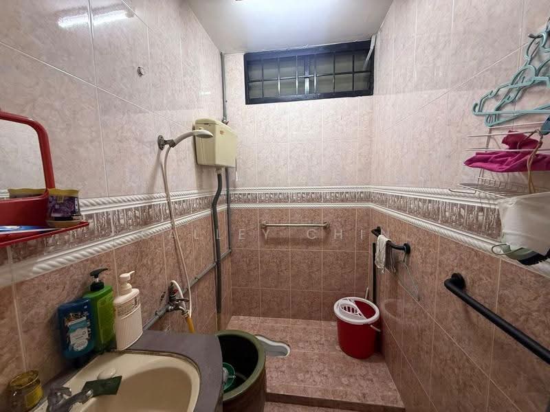 Rumah Teres 1-Tingkat untuk Dijual di Taman Skudai Baru (Skudai) - Calley Chin - Bathroom - PropertyGuru.com.my