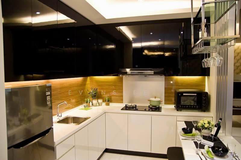 Townhouse for Sale in Bukit Gita Bayu (Seri Kembangan) - Evanslee . - Kitchen - PropertyGuru.com.my