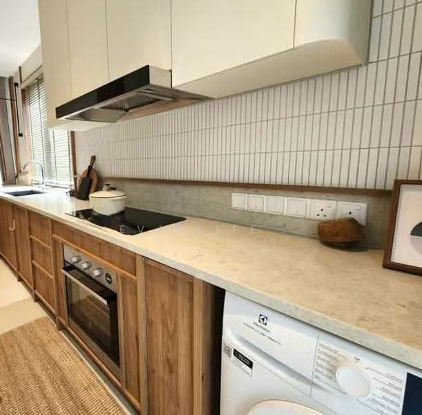 Townhouse for Sale in Bukit Gita Bayu (Seri Kembangan) - Evanslee . - Kitchen - PropertyGuru.com.my