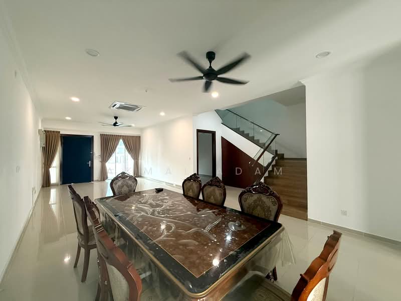 Rumah Teres 2-Tingkat untuk Dijual di Cyberjaya (Selangor) - Akmal Adam - Dining Room - PropertyGuru.com.my