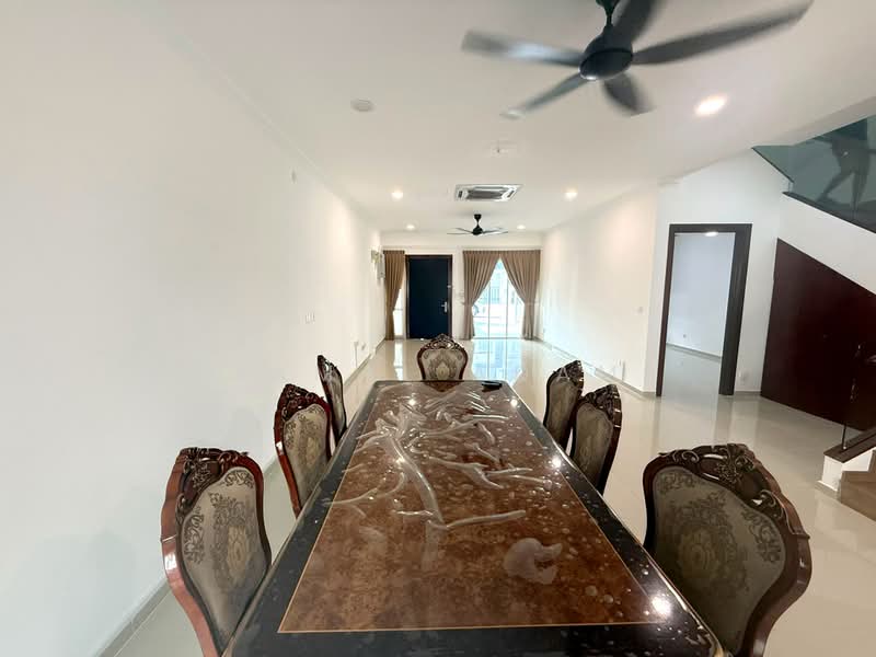 Rumah Teres 2-Tingkat untuk Dijual di Cyberjaya (Selangor) - Akmal Adam - Dining Room - PropertyGuru.com.my