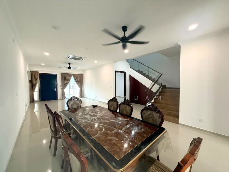 Rumah Teres 2-Tingkat untuk Dijual di Cyberjaya (Selangor) - Akmal Adam - Dining Room - PropertyGuru.com.my