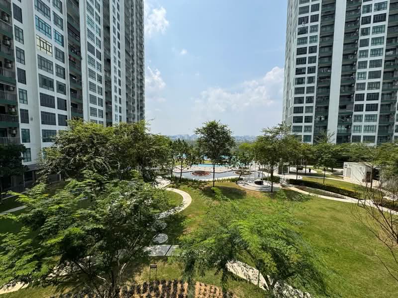 Kediaman Servis untuk Dijual di 8Scape Residence @ Sutera - Rain Ng - Exterior - PropertyGuru.com.my
