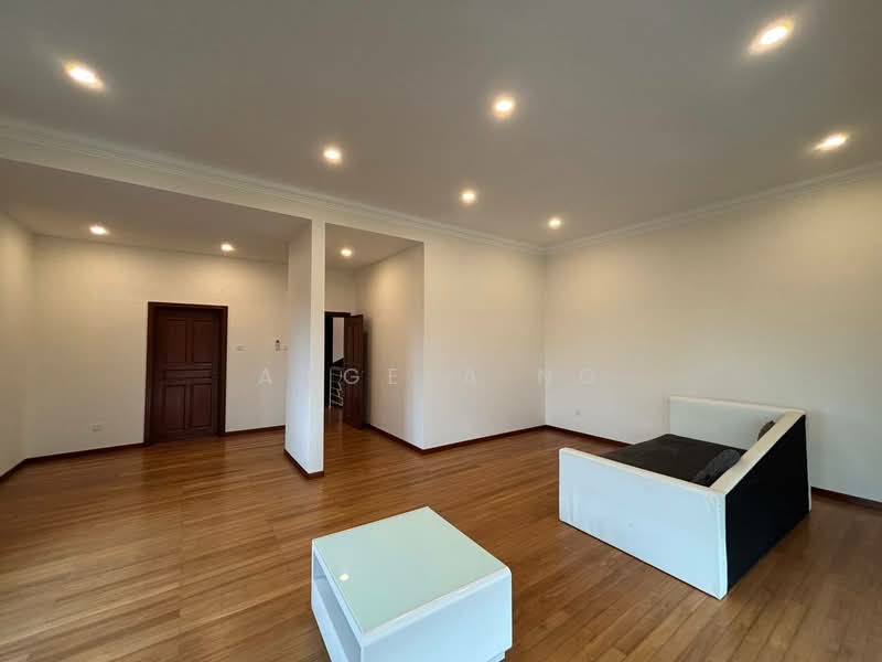 Bungalow House for Sale in Leisure Farm (Gelang Patah) - Angela Ng - Living Room - PropertyGuru.com.my