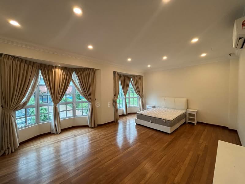 Bungalow House for Sale in Leisure Farm (Gelang Patah) - Angela Ng - Bedroom - PropertyGuru.com.my