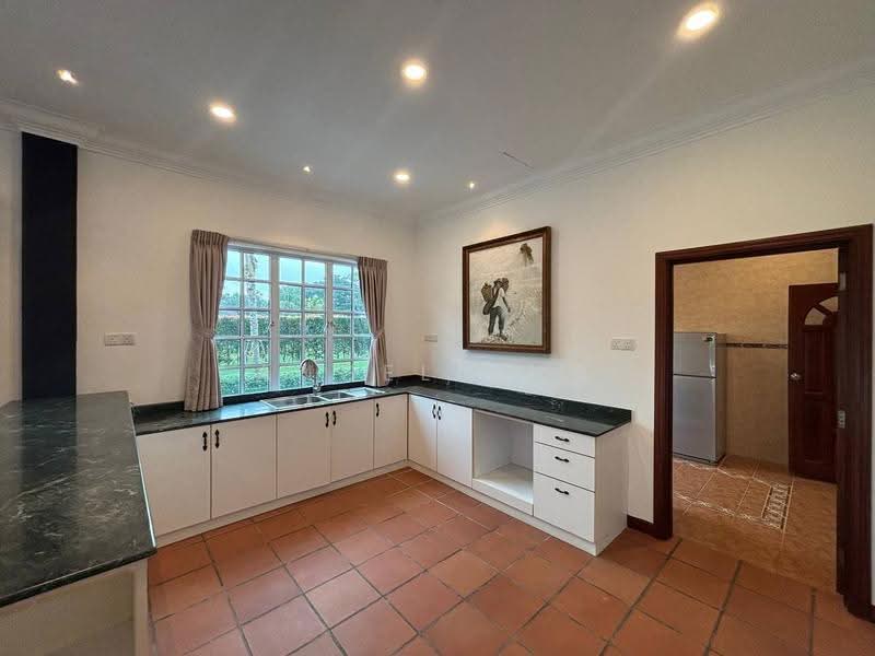 Bungalow House for Sale in Leisure Farm (Gelang Patah) - Angela Ng - Kitchen - PropertyGuru.com.my