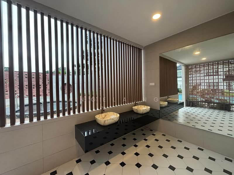 Bungalow House for Sale in Leisure Farm (Gelang Patah) - Angela Ng - Bathroom - PropertyGuru.com.my