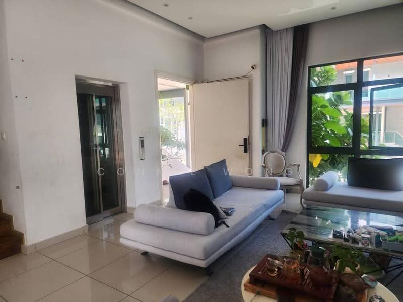 Rumah Berkembar untuk Dijual di Desa Petaling (Kuala Lumpur) - Connie Wong - Living Room - PropertyGuru.com.my