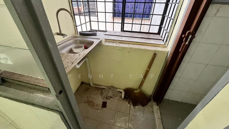 Pangsapuri untuk Dijual di Apartment Harmoni - Penny Yap - Kitchen - PropertyGuru.com.my