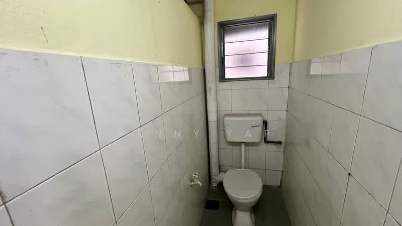 Pangsapuri untuk Dijual di Apartment Harmoni - Penny Yap - Bathroom - PropertyGuru.com.my