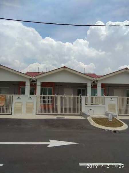 1-storey Terraced House for Sale in Puncak Alam (Selangor) - Fifi Natasya - Exterior - PropertyGuru.com.my