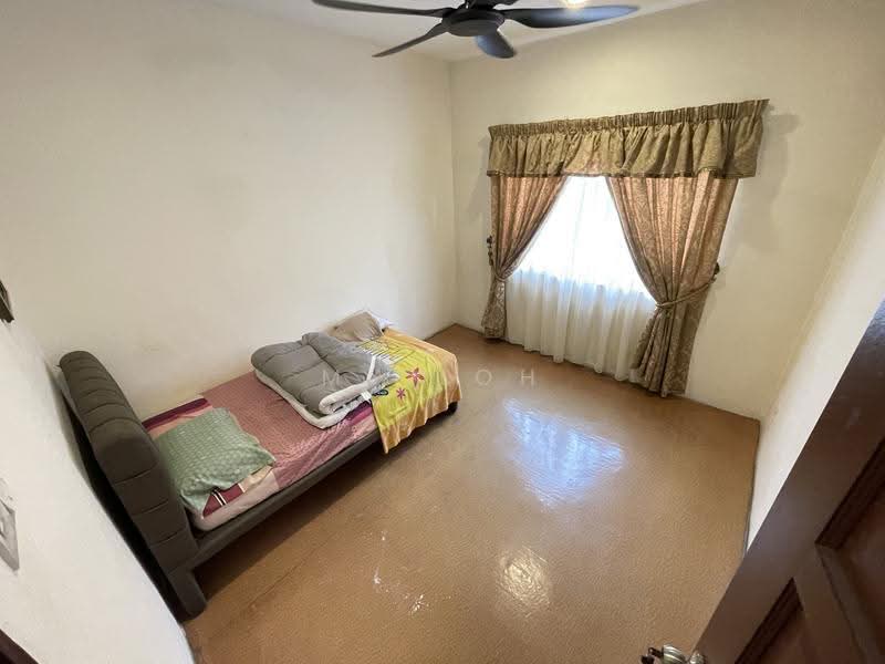 2-storey Terraced House for Sale in Taman Selasih (Batu Caves) - MY Loh - PropertyGuru.com.my