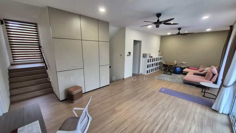 Rumah Teres untuk Dijual di Temasya Glenmarie (Glenmarie) - Chester Cheng - Living Room - PropertyGuru.com.my