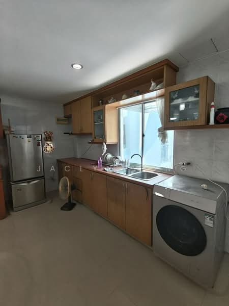 Flat for Rent at Sri Putra Apartment - Jaclyn Wong - Kitchen - PropertyGuru.com.my