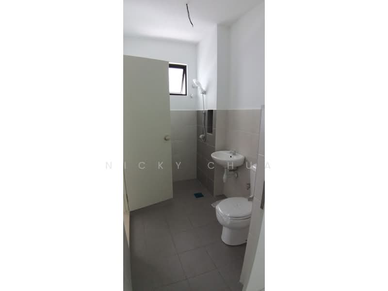 Rumah Teres 2-Tingkat untuk Disewa di Taman Bukit Kepayang (Bukit Kepayang) - Nicky Chua - Bathroom - PropertyGuru.com.my