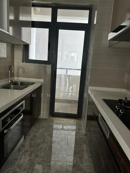 Kondominium untuk Dijual di R&F Princess Cove Phase 2-Seine Region - Mindy Lee - Kitchen - PropertyGuru.com.my