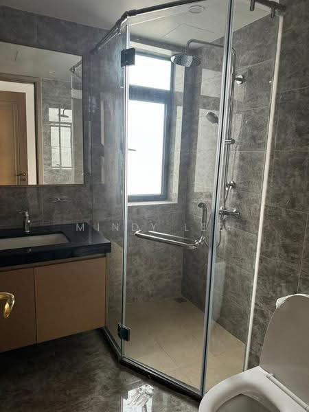 Kondominium untuk Dijual di R&F Princess Cove Phase 2-Seine Region - Mindy Lee - Bathroom - PropertyGuru.com.my