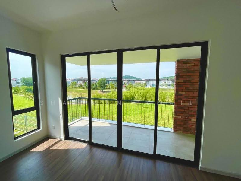 Rumah Berkembar untuk Dijual di Serene Heights (Semenyih) - Shahidan Ismail - Balcony - PropertyGuru.com.my