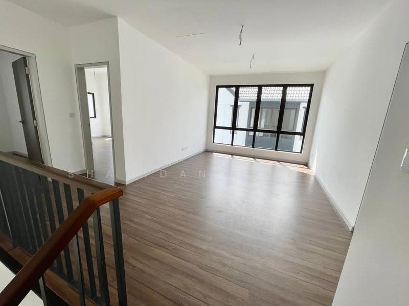 Rumah Berkembar untuk Dijual di Serene Heights (Semenyih) - Shahidan Ismail - Living Room - PropertyGuru.com.my