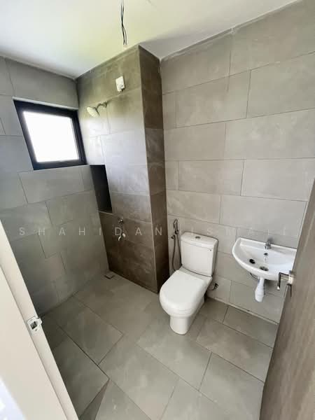 Rumah Berkembar untuk Dijual di Serene Heights (Semenyih) - Shahidan Ismail - Bathroom - PropertyGuru.com.my